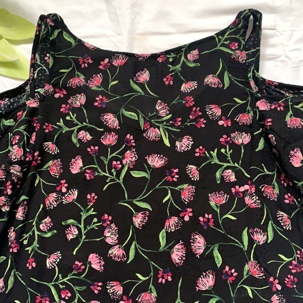 🍀ZARA Floral Cut Out Shoulder Dress🍀 - Picture 9 of 11